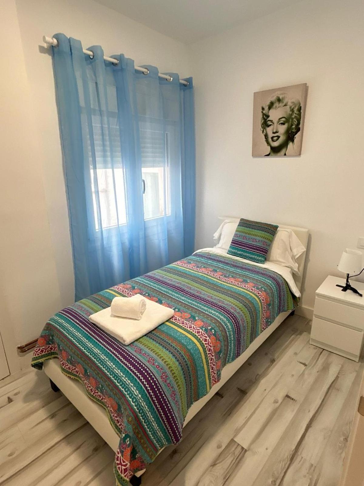Apartamentos El Conde 圣多明各德拉 外观 照片